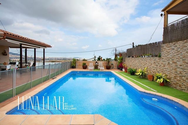 5 quarto Moradia para venda em Sant Boi de Llobregat com piscina garagem - 1 285 000 € (Ref: 9674301)