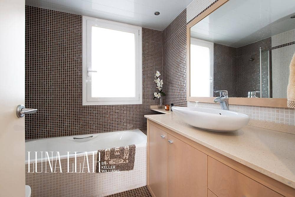 5 camera da letto Villa in vendita in Sant Boi de Llobregat con piscina garage - 1.285.000 € (Rif: 9674301)