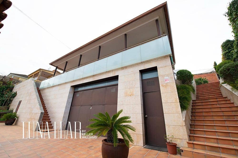 5 camera da letto Villa in vendita in Sant Boi de Llobregat con piscina garage - 1.285.000 € (Rif: 9674301)