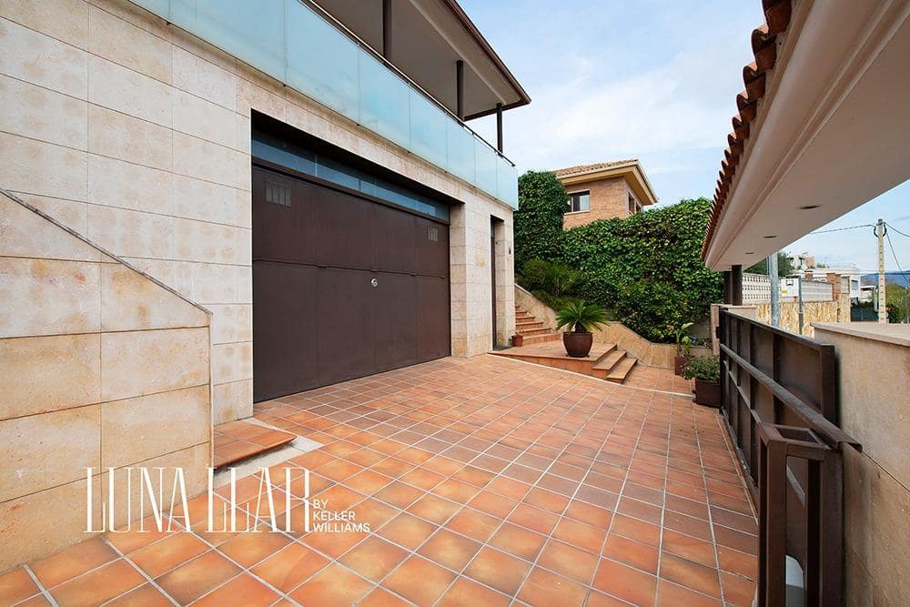 5 camera da letto Villa in vendita in Sant Boi de Llobregat con piscina garage - 1.285.000 € (Rif: 9674301)