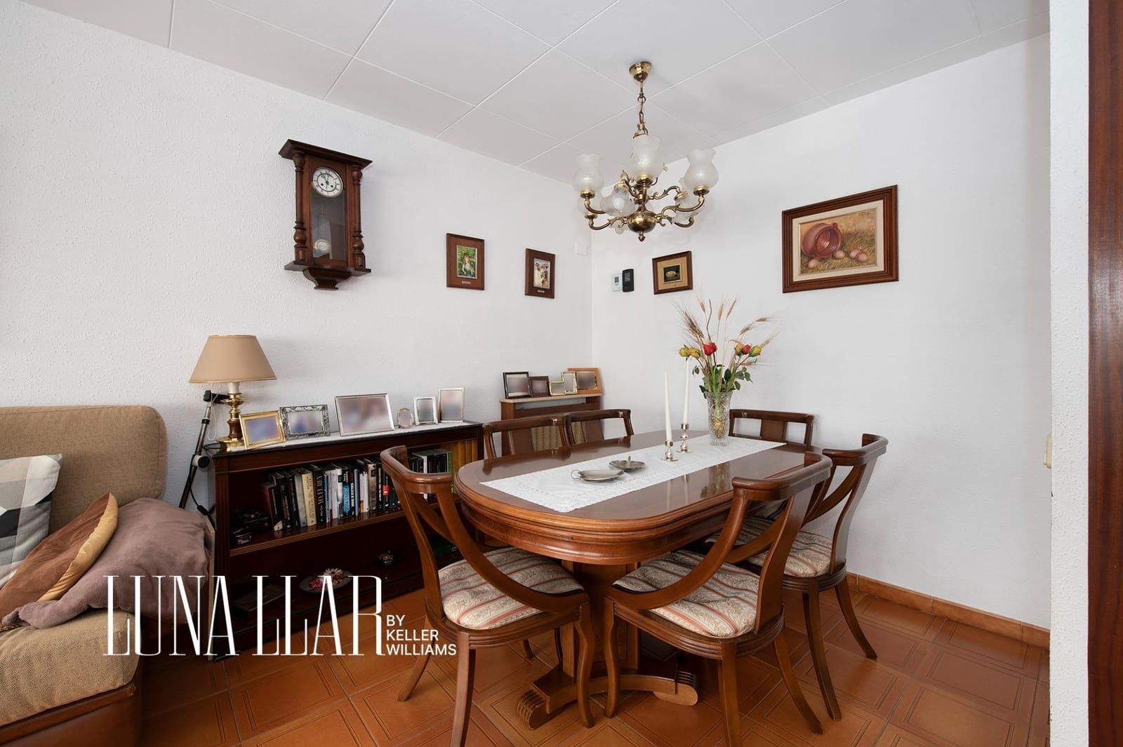 5 bedroom Villa for sale in Gava with garage - € 517,000 (Ref: 9695422)