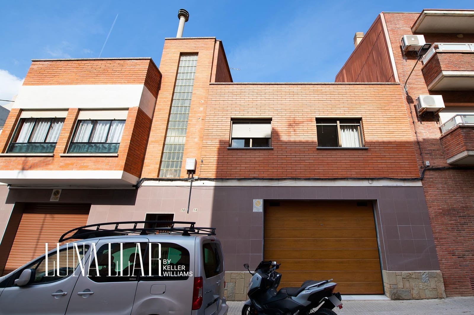 5 bedroom Villa for sale in Gava with garage - € 517,000 (Ref: 9695422)