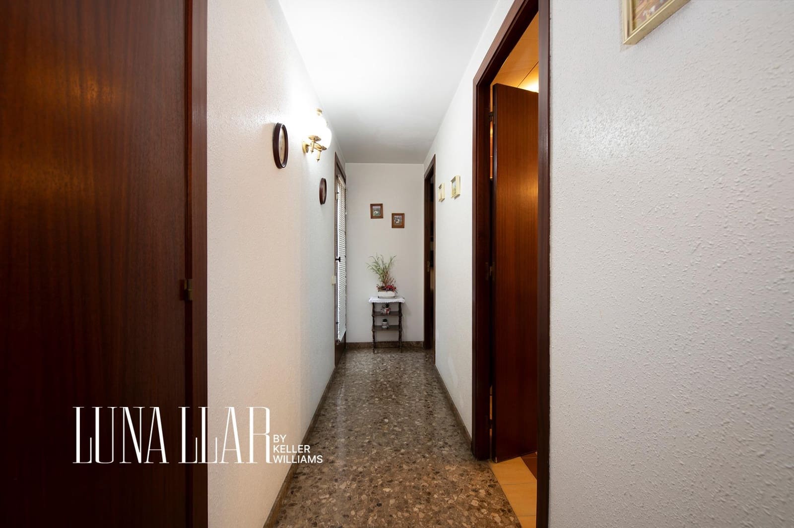 5 bedroom Villa for sale in Gava with garage - € 517,000 (Ref: 9695422)