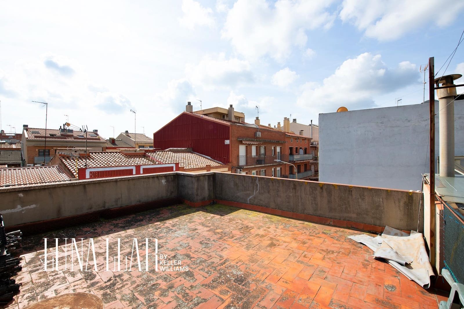 5 bedroom Villa for sale in Gava with garage - € 517,000 (Ref: 9695422)