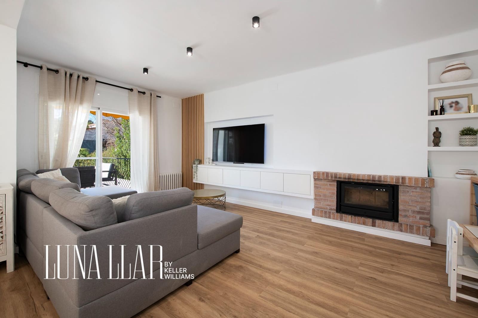 4 camera da letto Villa in vendita in Castelldefels con piscina - 1.220.000 € (Rif: 9701703)