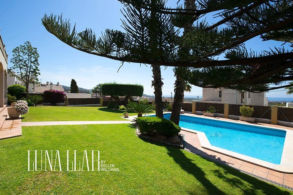 6 soverom Villa til salgs i Calafell med svømmebasseng - € 775 000 (Ref: 9735659)