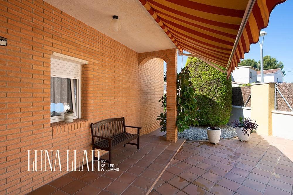 6 soverom Villa til salgs i Calafell med svømmebasseng - € 775 000 (Ref: 9735659)