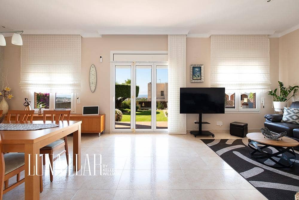 6 soverom Villa til salgs i Calafell med svømmebasseng - € 775 000 (Ref: 9735659)