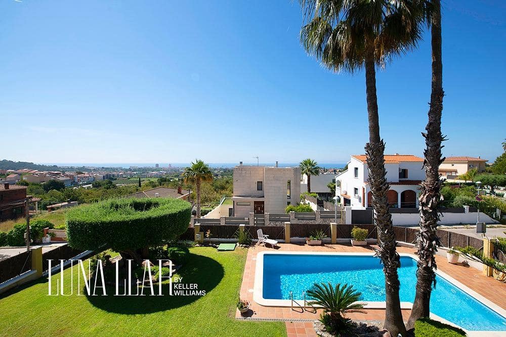 6 soverom Villa til salgs i Calafell med svømmebasseng - € 775 000 (Ref: 9735659)