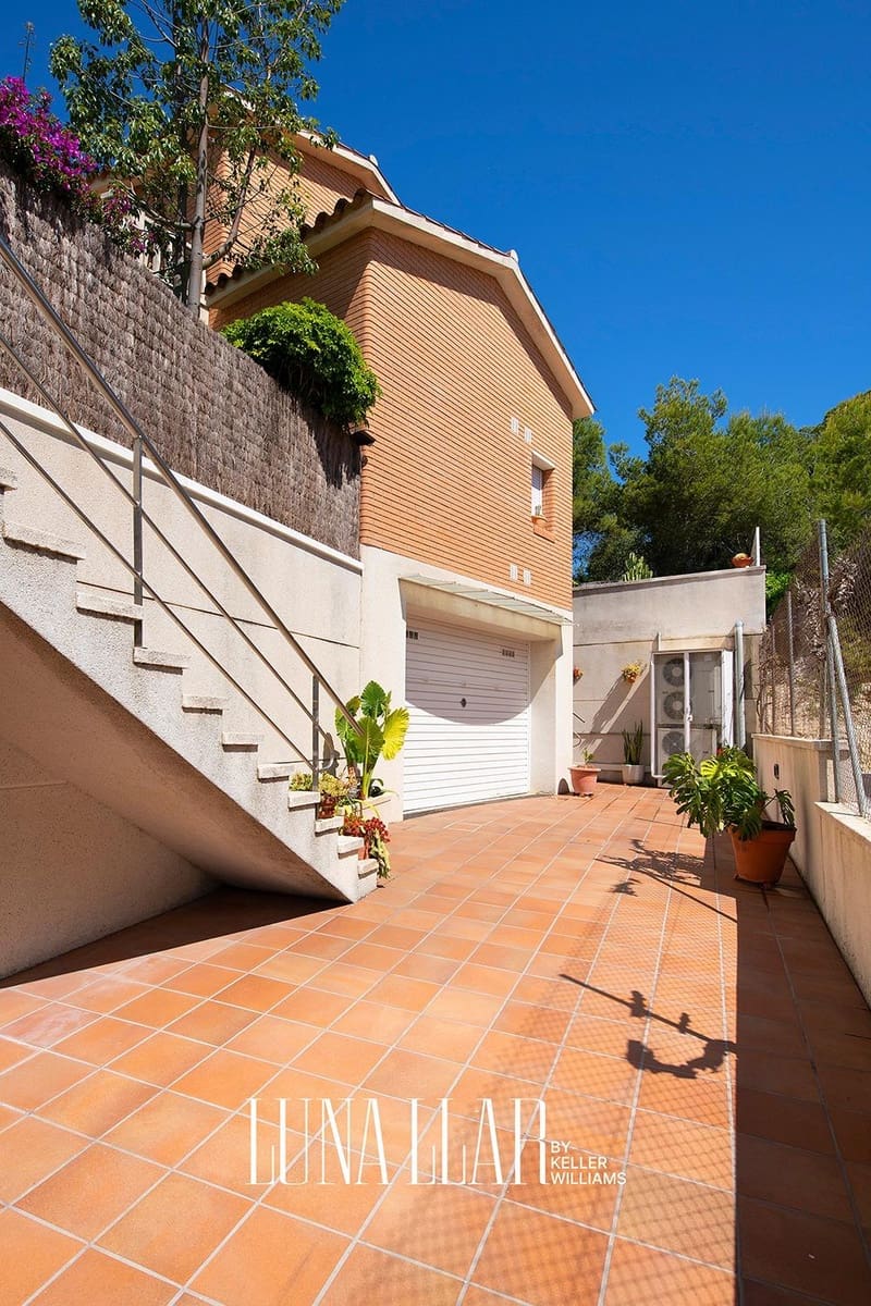 6 soverom Villa til salgs i Calafell med svømmebasseng - € 775 000 (Ref: 9735659)