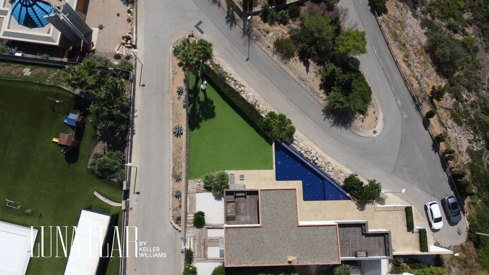 4 bedroom Villa for rent in Les Botigues de Sitges with pool garage - € 12,000 (Ref: 9735660)