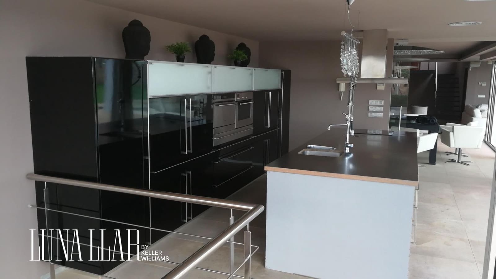 4 bedroom Villa for rent in Les Botigues de Sitges with pool garage - € 12,000 (Ref: 9735660)