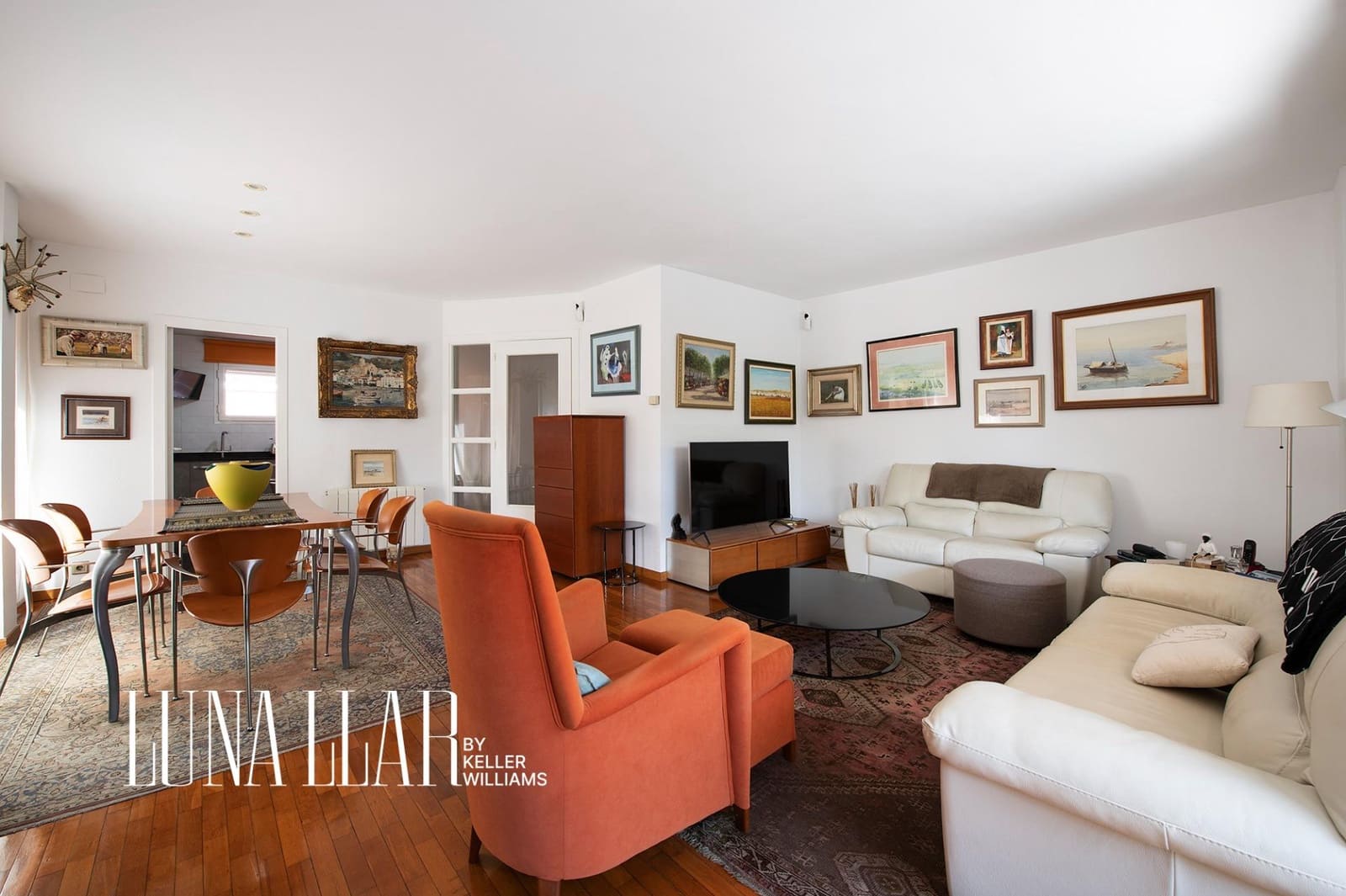 4 bedroom Terraced Villa for sale in Sant Joan Despi with garage - € 839,000 (Ref: 9741823)