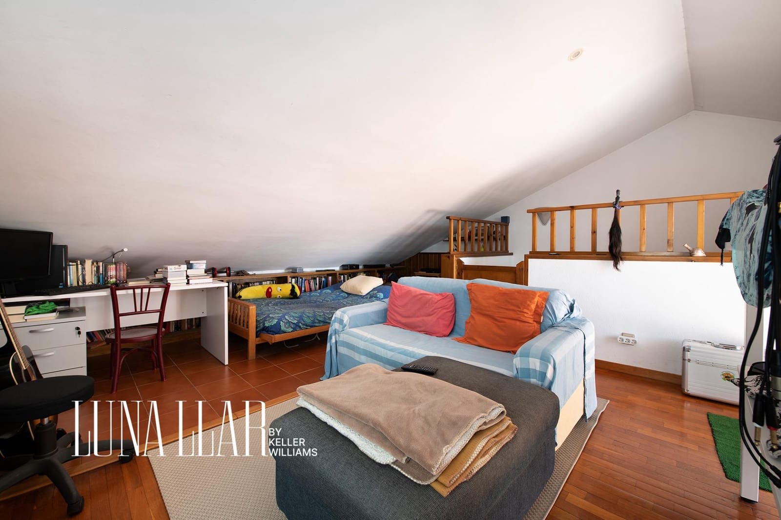 4 bedroom Terraced Villa for sale in Sant Joan Despi with garage - € 839,000 (Ref: 9741823)