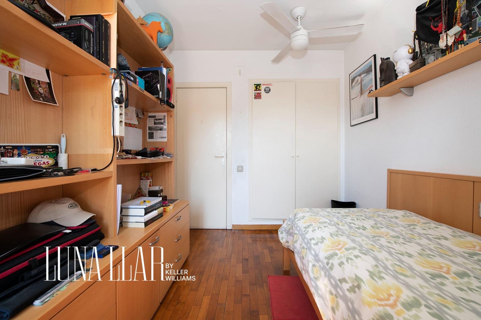 4 bedroom Terraced Villa for sale in Sant Joan Despi with garage - € 839,000 (Ref: 9741823)