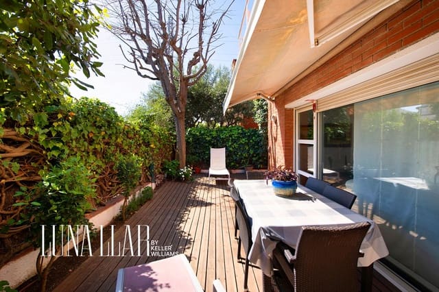 4 bedroom Terraced Villa for sale in Sant Joan Despí with garage - € 839,000 (Ref: 9741823)