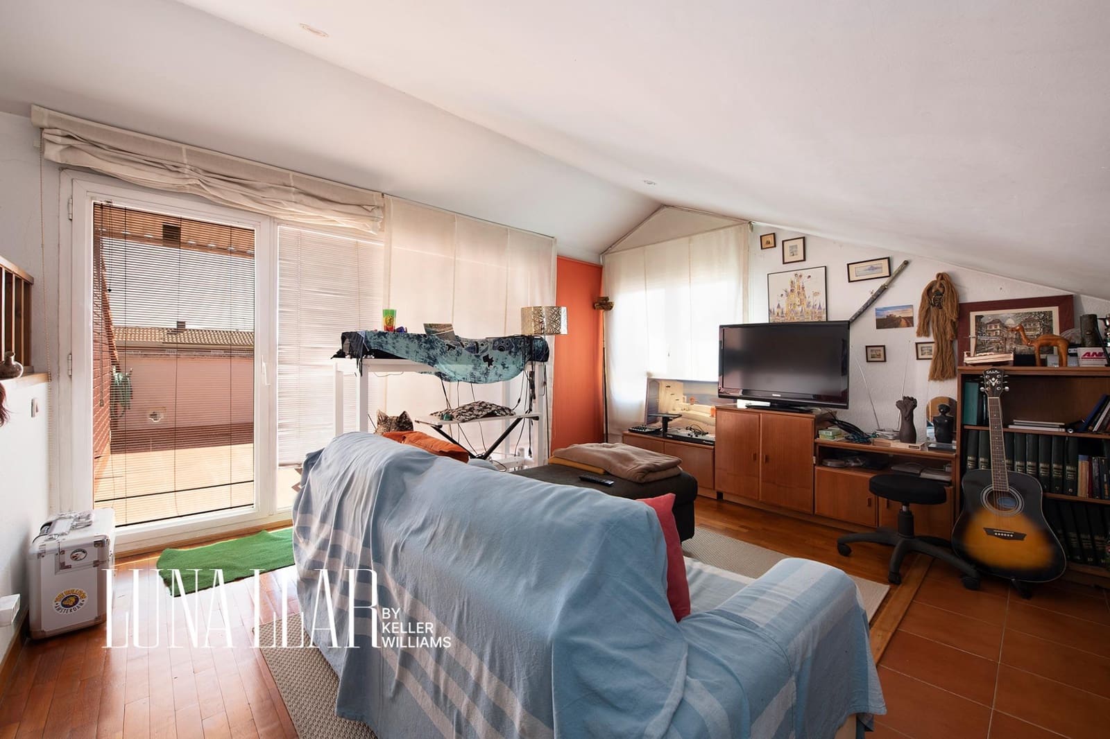 4 bedroom Terraced Villa for sale in Sant Joan Despi with garage - € 839,000 (Ref: 9741823)