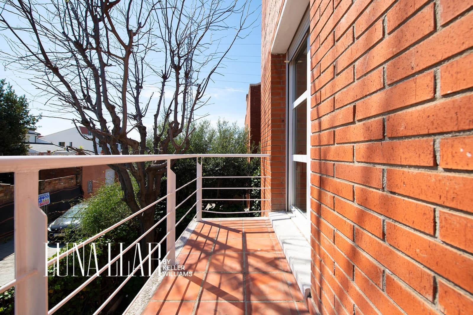 4 bedroom Terraced Villa for sale in Sant Joan Despi with garage - € 839,000 (Ref: 9741823)