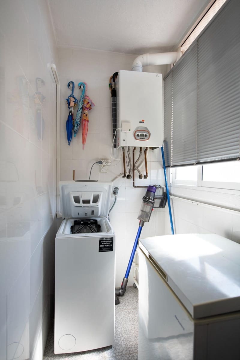 4 soverom Leilighet til salgs i Sant Boi de Llobregat - € 369 000 (Ref: 9788471)