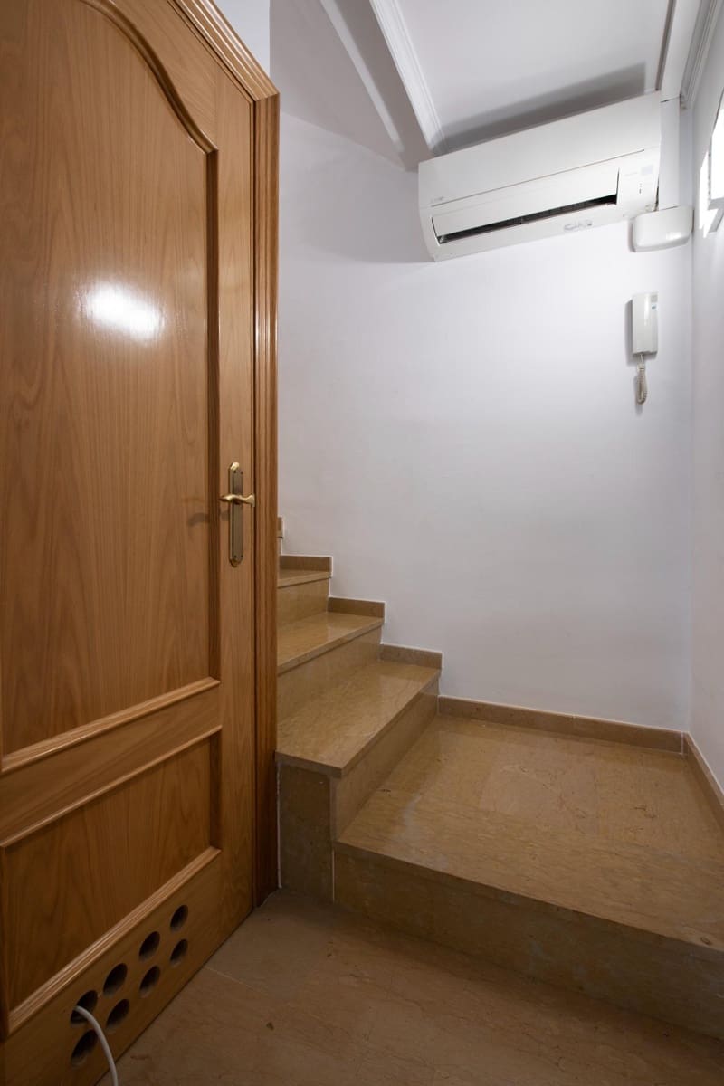 4 soverom Leilighet til salgs i Sant Boi de Llobregat - € 369 000 (Ref: 9788471)