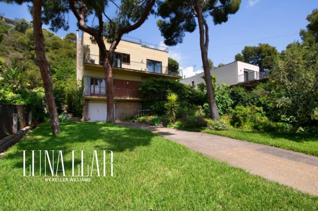 Chalet de 4 habitaciones en Castelldefels en venta con garaje - 1.280.000 € (Ref: 9832220)