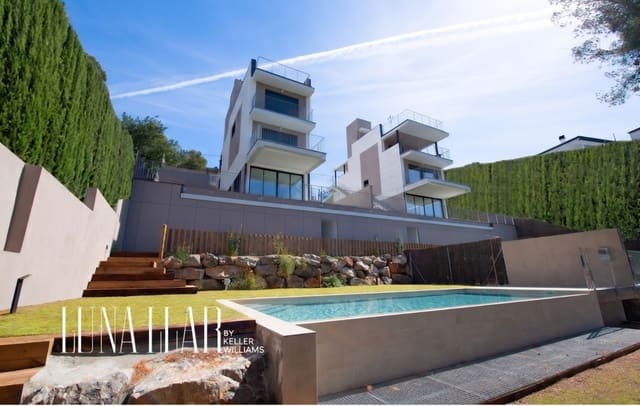 4 bedroom Villa for sale in Castelldefels - € 1,290,000 (Ref: 9832221)