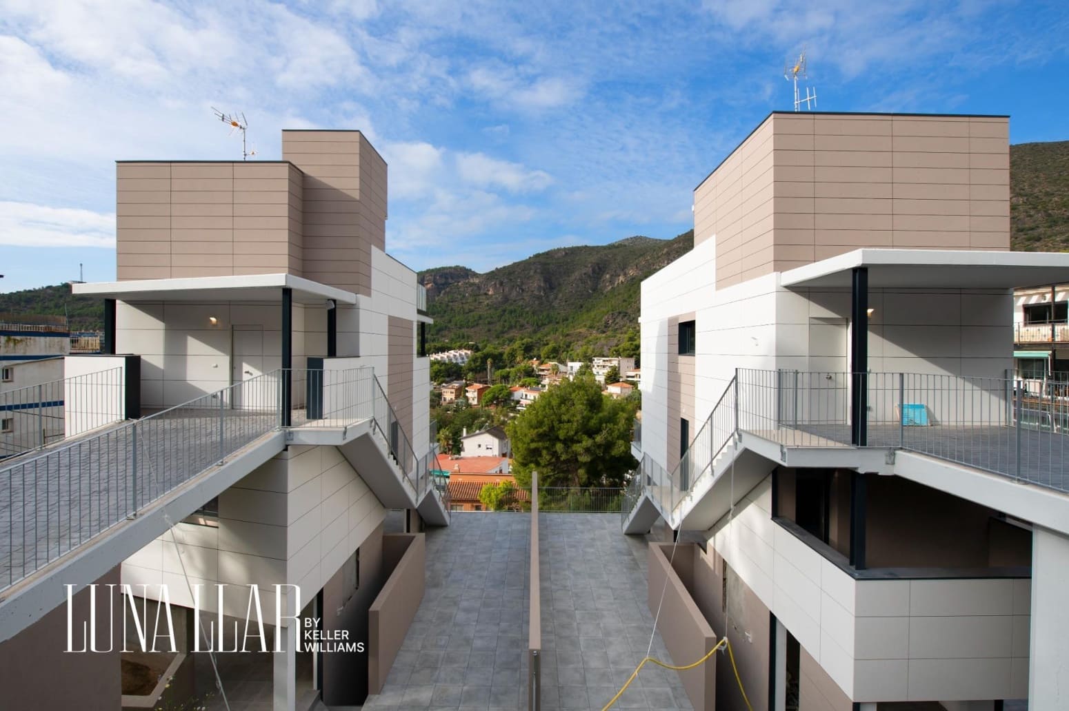 4 slaapkamer Villa te koop in Castelldefels - € 1.290.000 (Ref: 9832221)