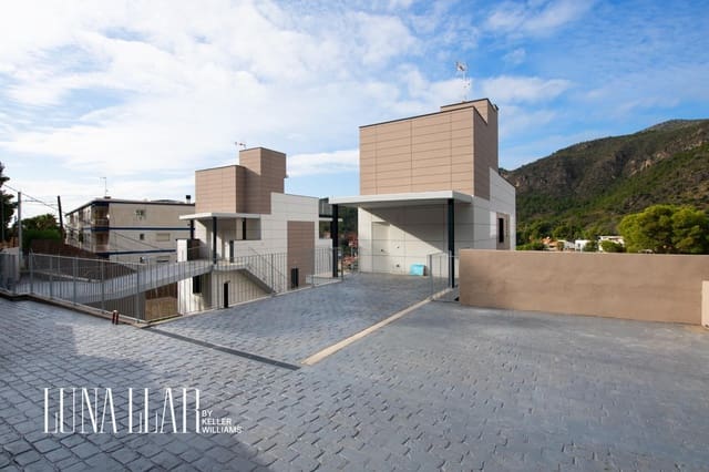 4 bedroom Villa for sale in Castelldefels - € 1,290,000 (Ref: 9832221)