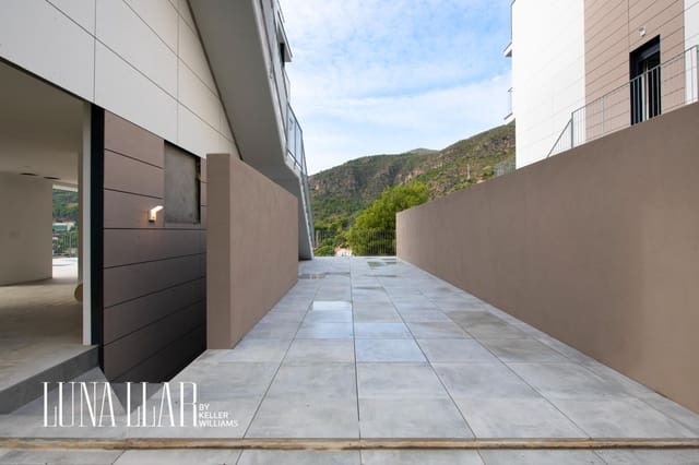 5 makuuhuone Huvila myytävänä paikassa Castelldefels - 1 390 000 € (Ref: 9832222)