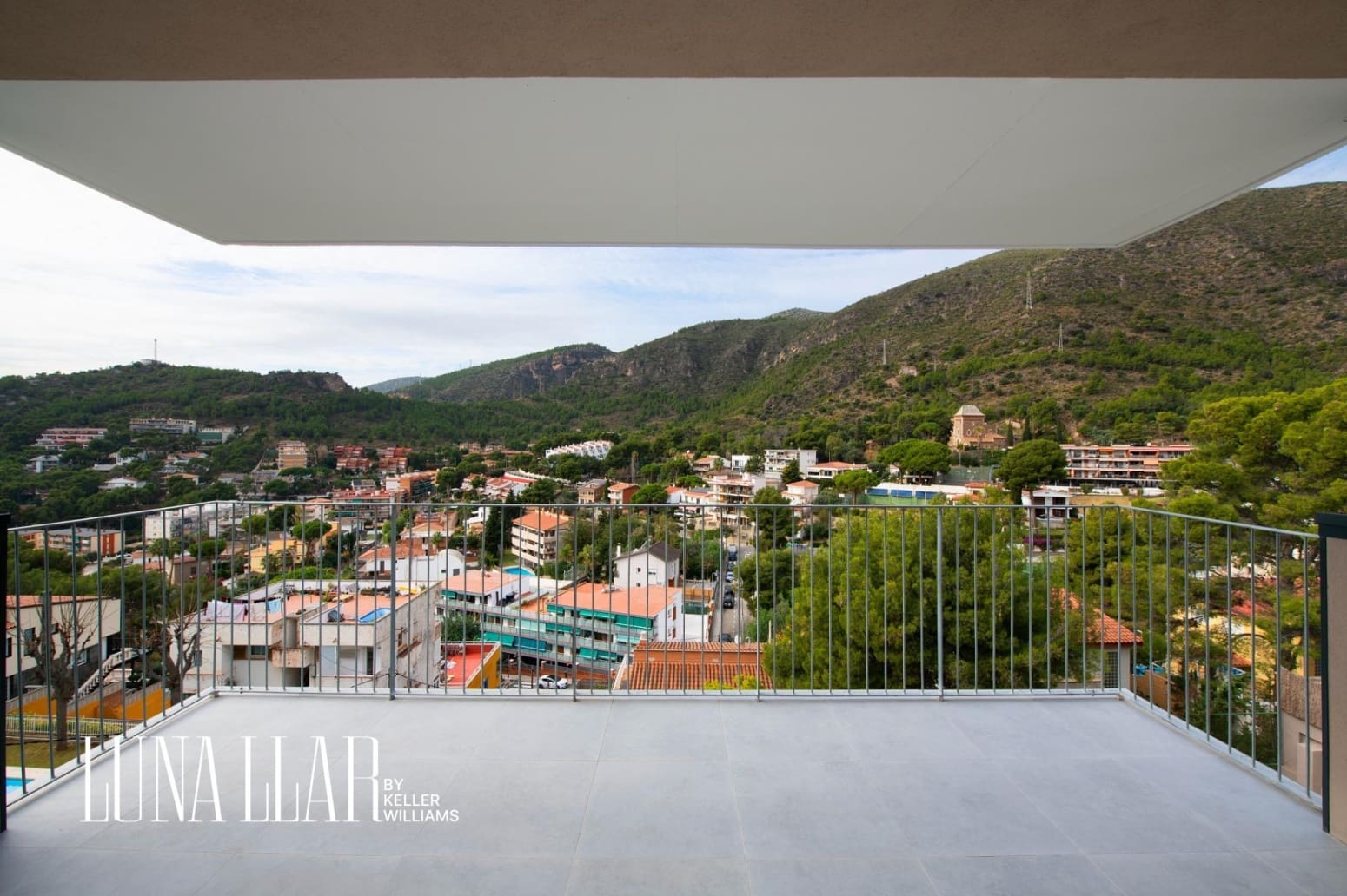 5 slaapkamer Villa te koop in Castelldefels - € 1.390.000 (Ref: 9832222)