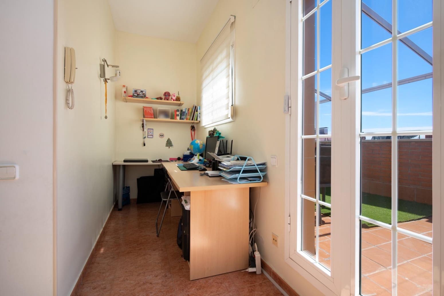 4 bedroom Flat for sale in Sant Boi de Llobregat - € 369,000 (Ref: 9832224)