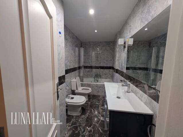 2 soverom Leilighet til leie i Castelldefels med garasje - € 1 760 (Ref: 9832228)