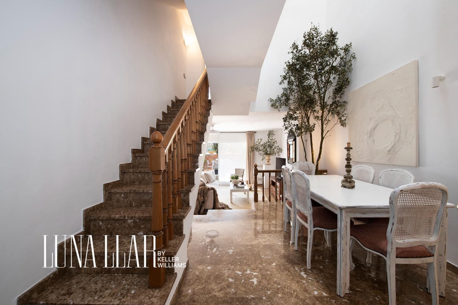 Chalet de 4 habitaciones en Viladecans en venta con garaje - 649.000 € (Ref: 9832230)