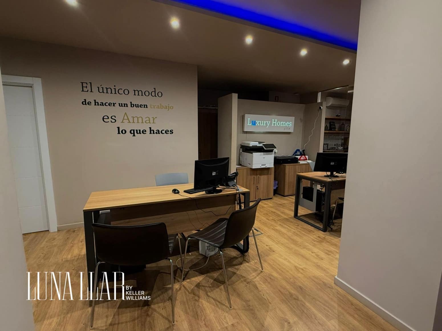 Commercial for rent in Gava - € 3,000 (Ref: 9832231)