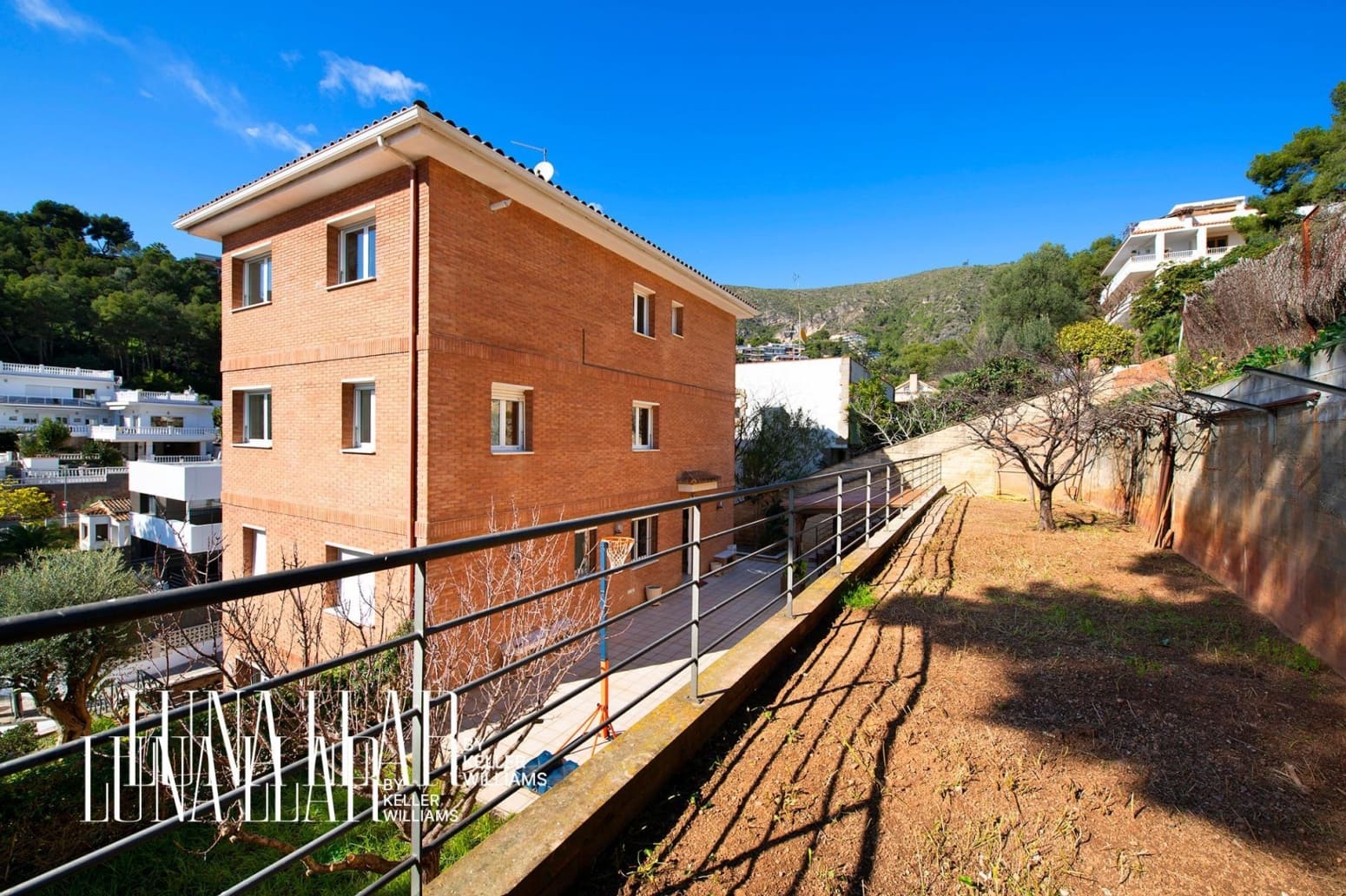 8 slaapkamer Villa te koop in Castelldefels - € 1.595.000 (Ref: 9832246)