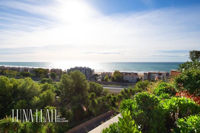 4 makuuhuone Asunto myytävänä paikassa Sitges - 799 000 € (Ref: 9832248)