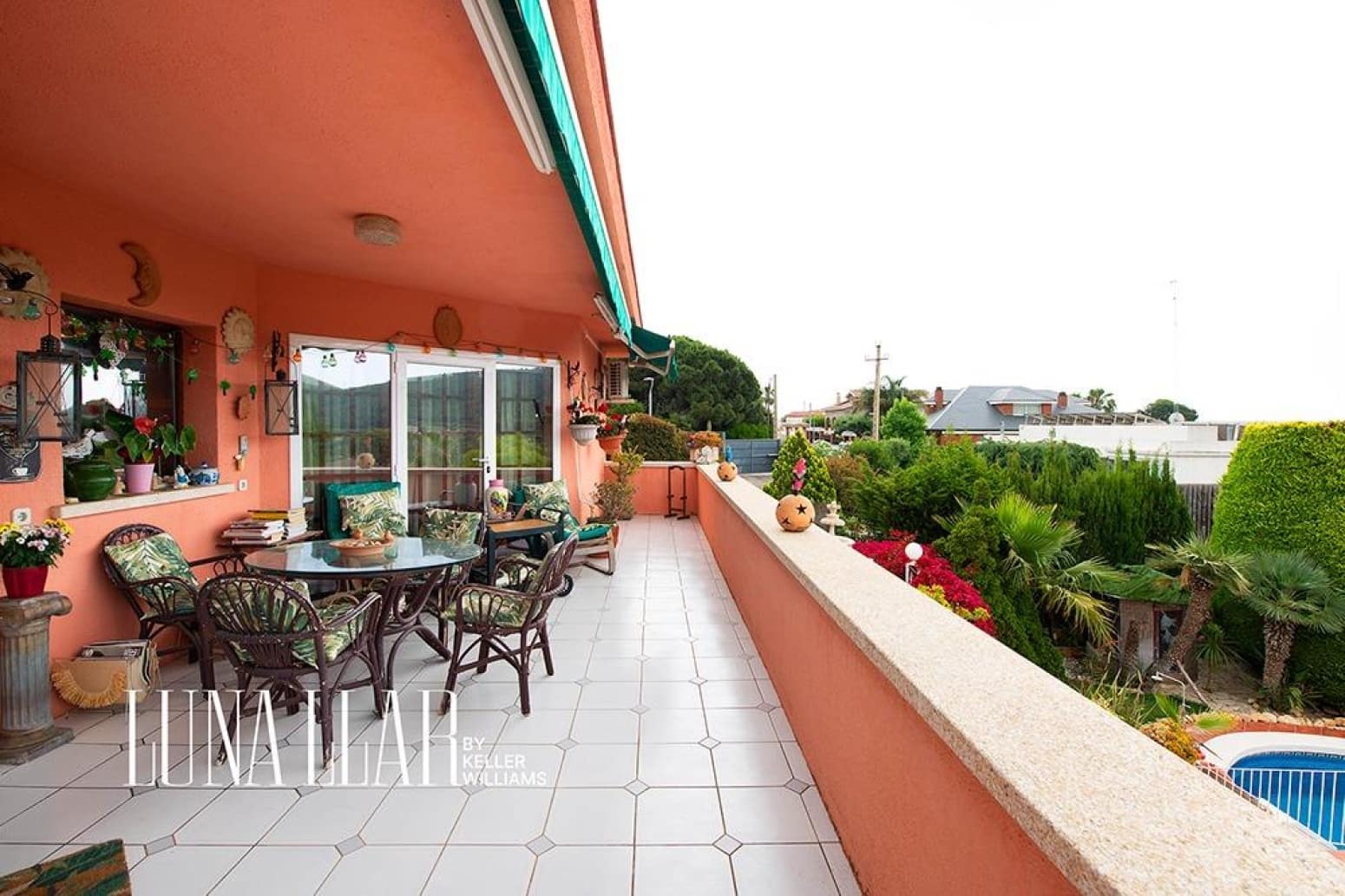 8 bedroom Villa for sale in Gava - € 2,100,000 (Ref: 9832252)