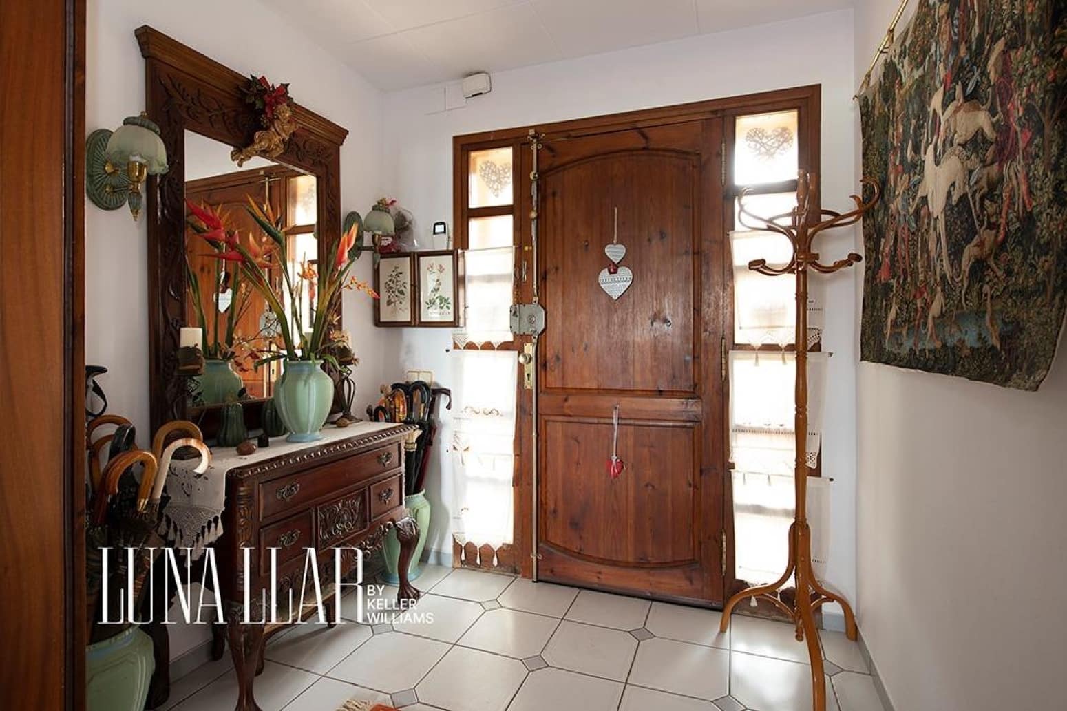 8 bedroom Villa for sale in Gava - € 2,100,000 (Ref: 9832252)