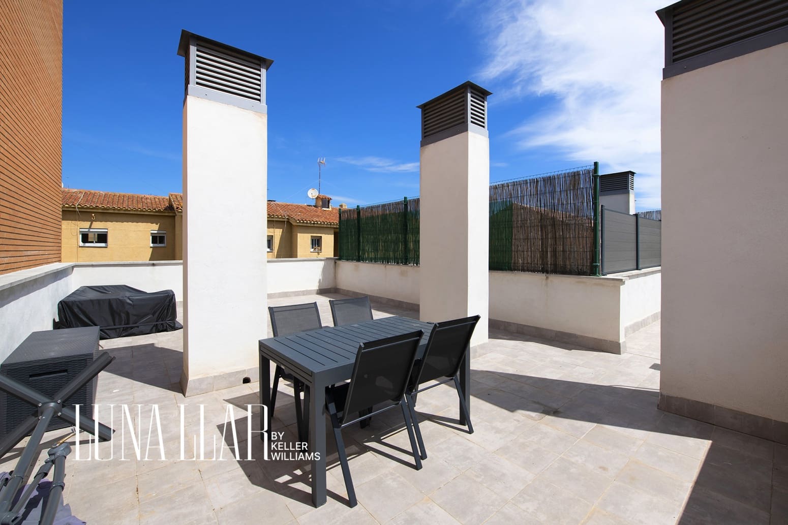 3 camera da letto Appartamento in vendita in Gava con garage - 398.000 € (Rif: 9833426)