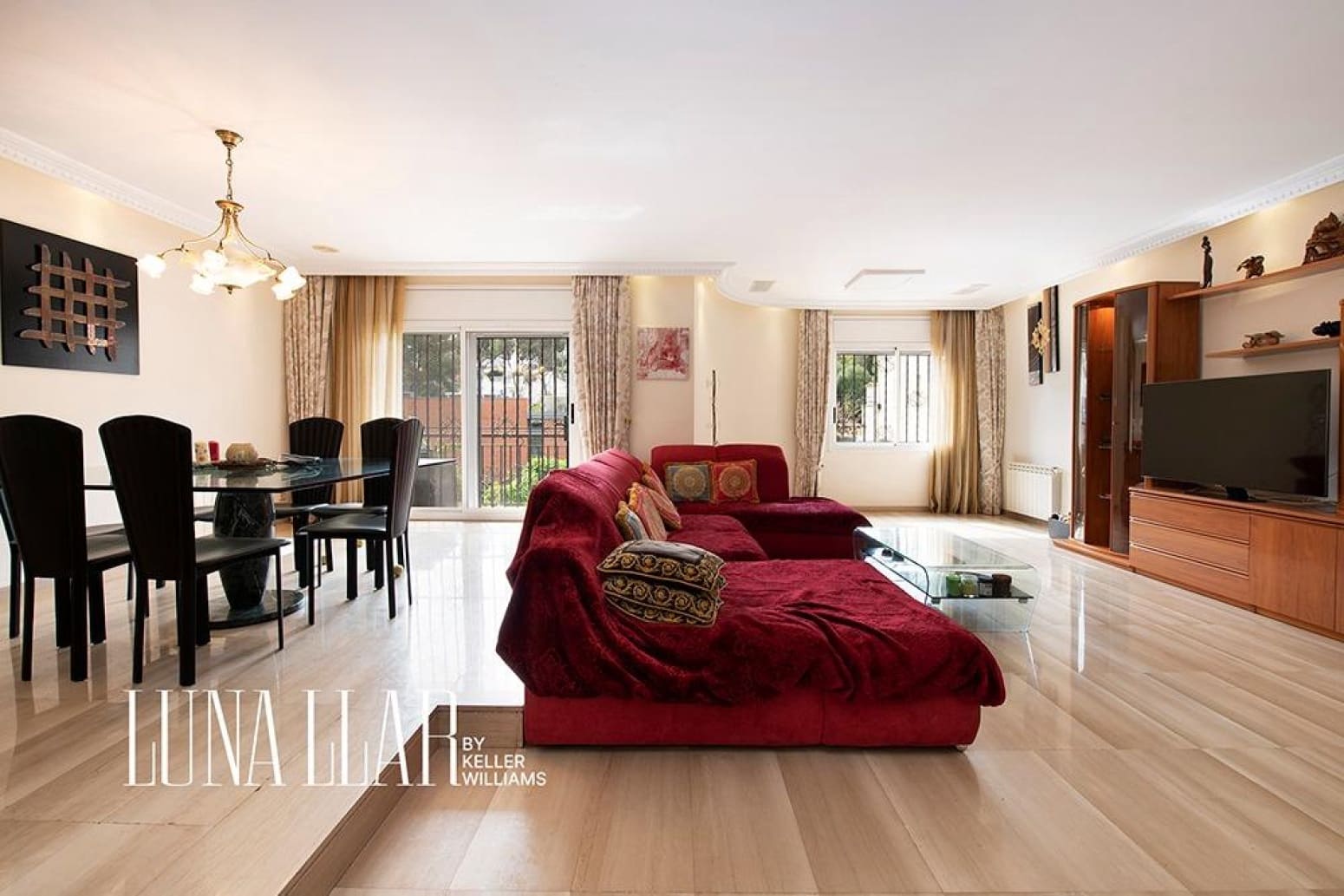 5 sypialnia Willa na sprzedaż w Castelldefels z garażem - 1 295 000 € (Ref: 9833428)