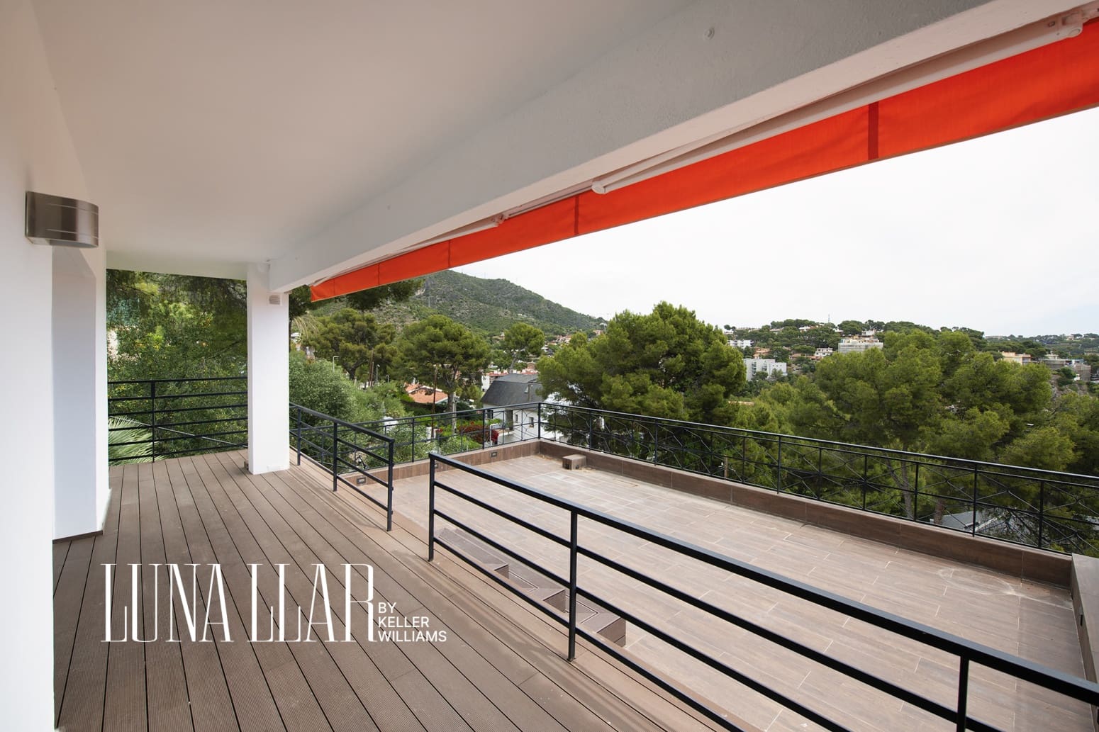 2 slaapkamer Flat te koop in Castelldefels met zwembad garage - € 499.000 (Ref: 9845185)