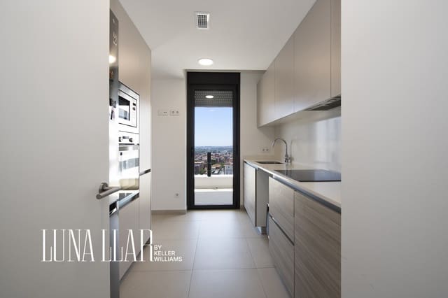 3 slaapkamer Flat te koop in Cornellà de Llobregat met zwembad garage - € 655.000 (Ref: 9861660)