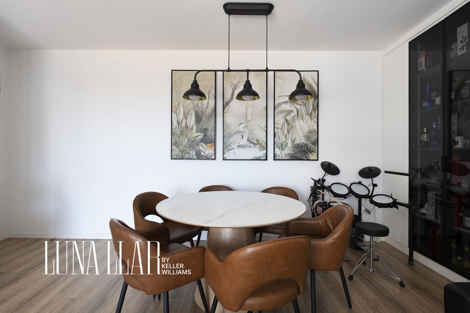 3 slaapkamer Flat te koop in Cornella de Llobregat met zwembad garage - € 655.000 (Ref: 9861660)