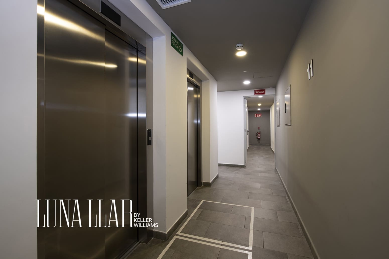 3 slaapkamer Flat te koop in Cornella de Llobregat met zwembad garage - € 655.000 (Ref: 9861660)