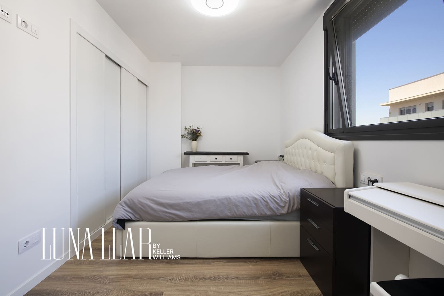 3 slaapkamer Flat te koop in Cornella de Llobregat met zwembad garage - € 655.000 (Ref: 9861660)