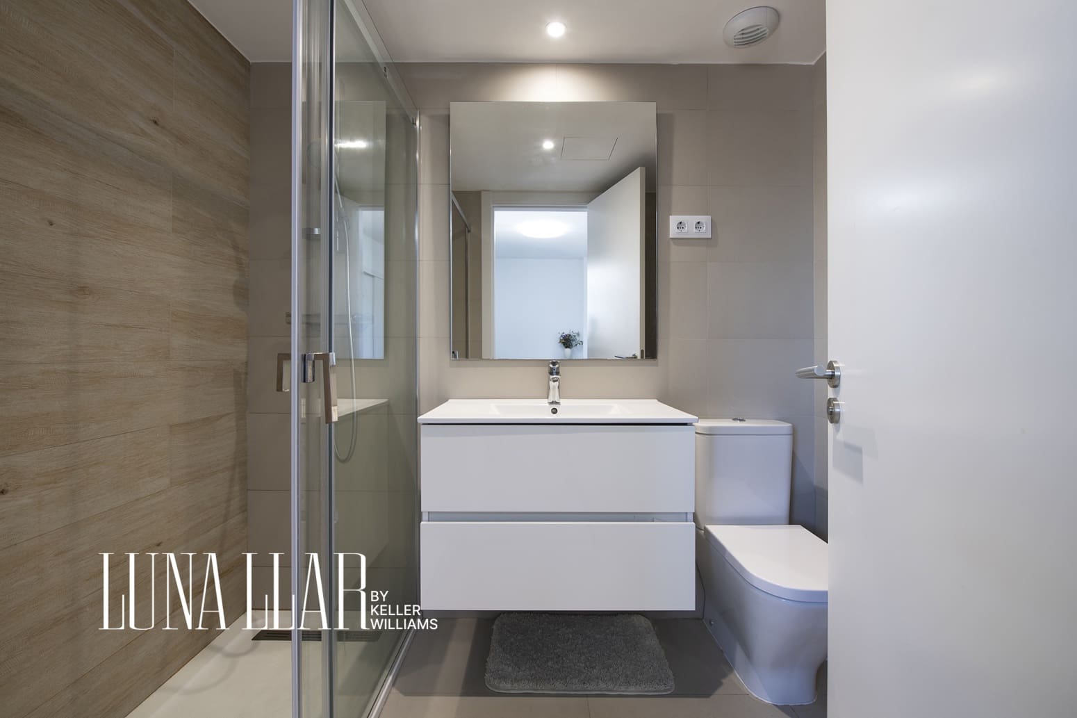 3 slaapkamer Flat te koop in Cornella de Llobregat met zwembad garage - € 655.000 (Ref: 9861660)