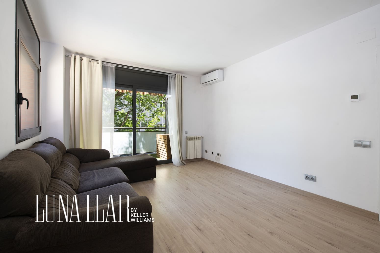 2 bedroom Flat for sale in Viladecans with garage - € 375,000 (Ref: 9861661)