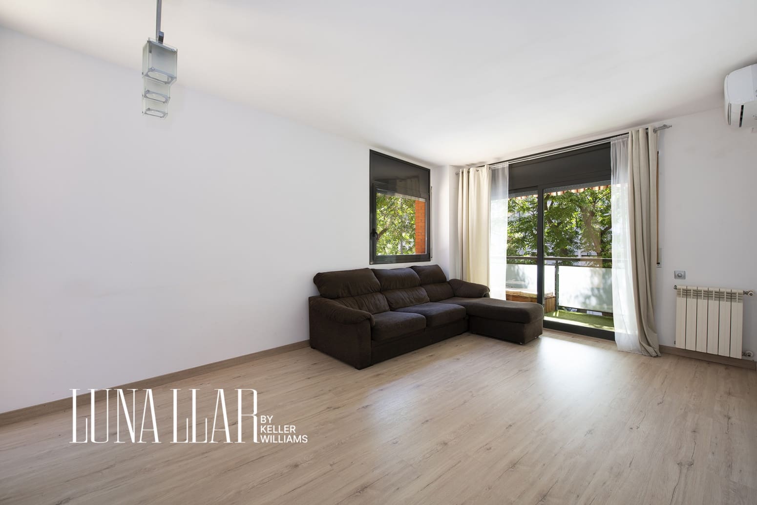2 bedroom Flat for sale in Viladecans with garage - € 375,000 (Ref: 9861661)