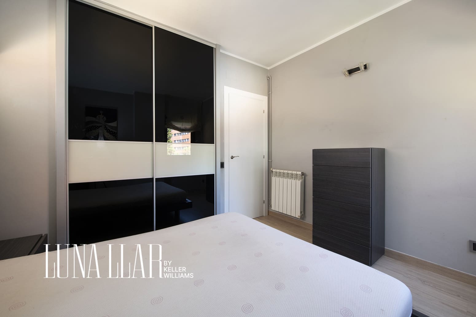 2 bedroom Flat for sale in Viladecans with garage - € 375,000 (Ref: 9861661)