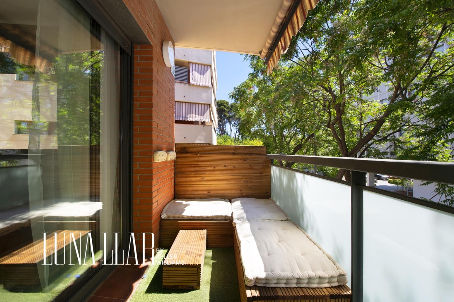 2 bedroom Flat for sale in Viladecans with garage - € 375,000 (Ref: 9861661)